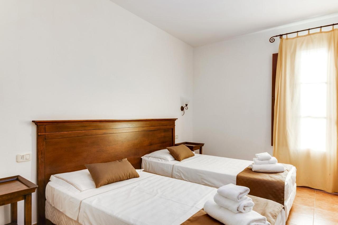 מליאנו אין טוסקנה Borgo Magliano Resort מראה חיצוני תמונה