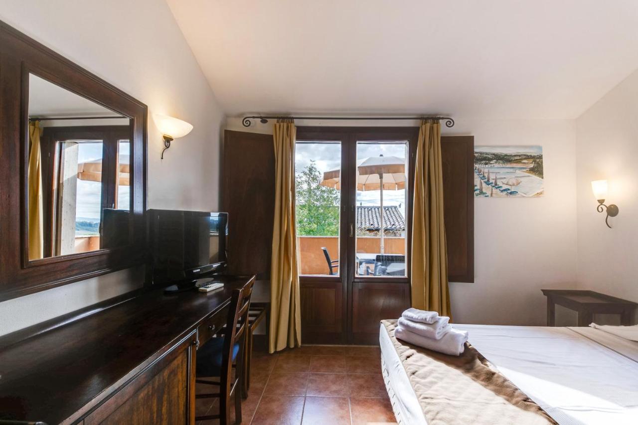 מליאנו אין טוסקנה Borgo Magliano Resort מראה חיצוני תמונה