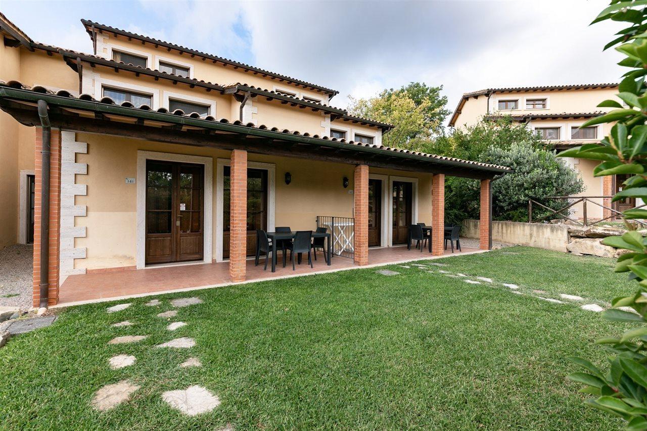 מליאנו אין טוסקנה Borgo Magliano Resort מראה חיצוני תמונה