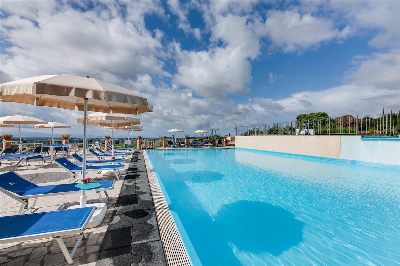 מליאנו אין טוסקנה Borgo Magliano Resort מראה חיצוני תמונה