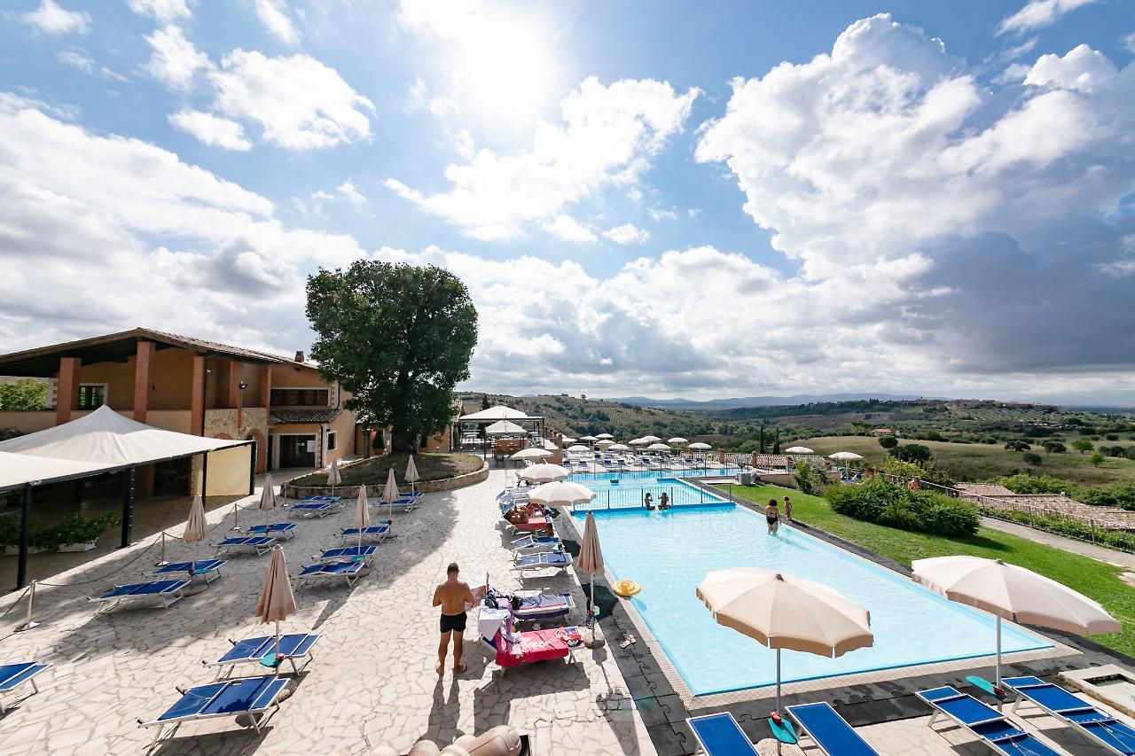 מליאנו אין טוסקנה Borgo Magliano Resort מראה חיצוני תמונה