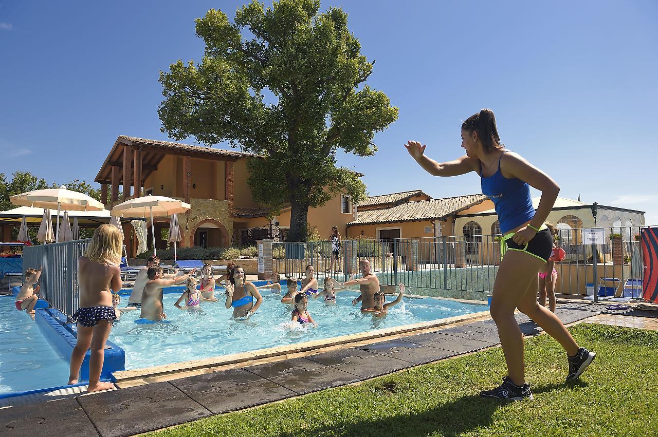 מליאנו אין טוסקנה Borgo Magliano Resort מראה חיצוני תמונה