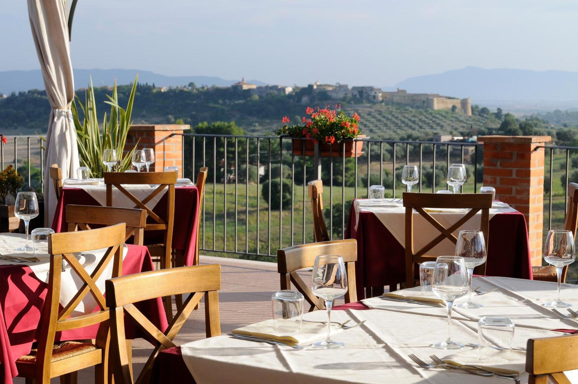 מליאנו אין טוסקנה Borgo Magliano Resort מראה חיצוני תמונה