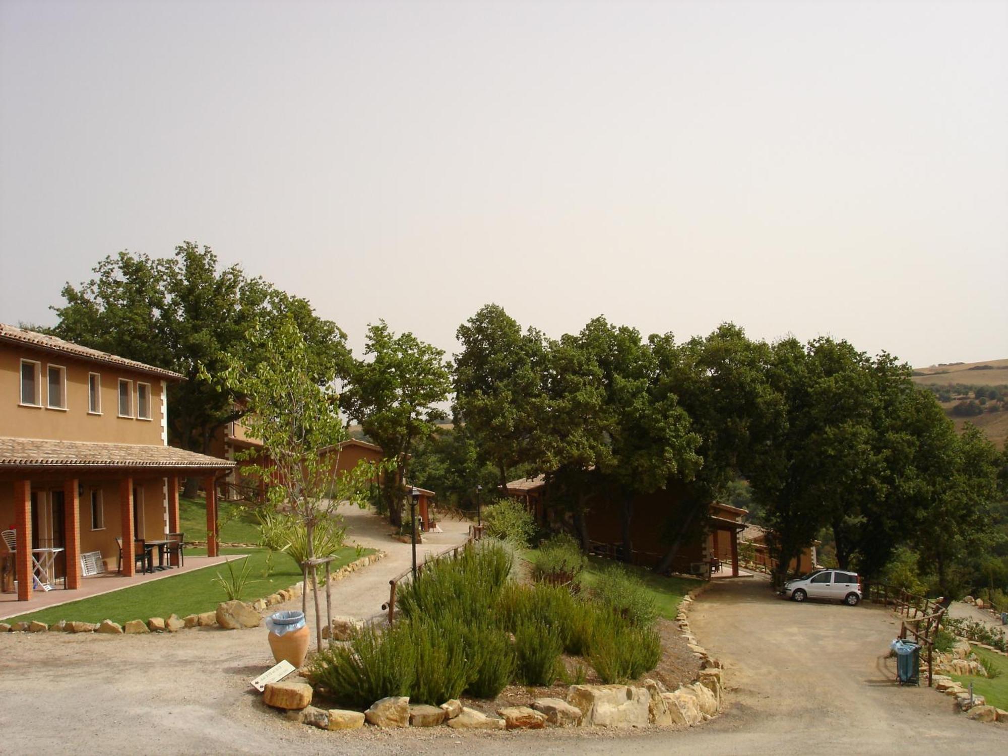 מליאנו אין טוסקנה Borgo Magliano Resort מראה חיצוני תמונה