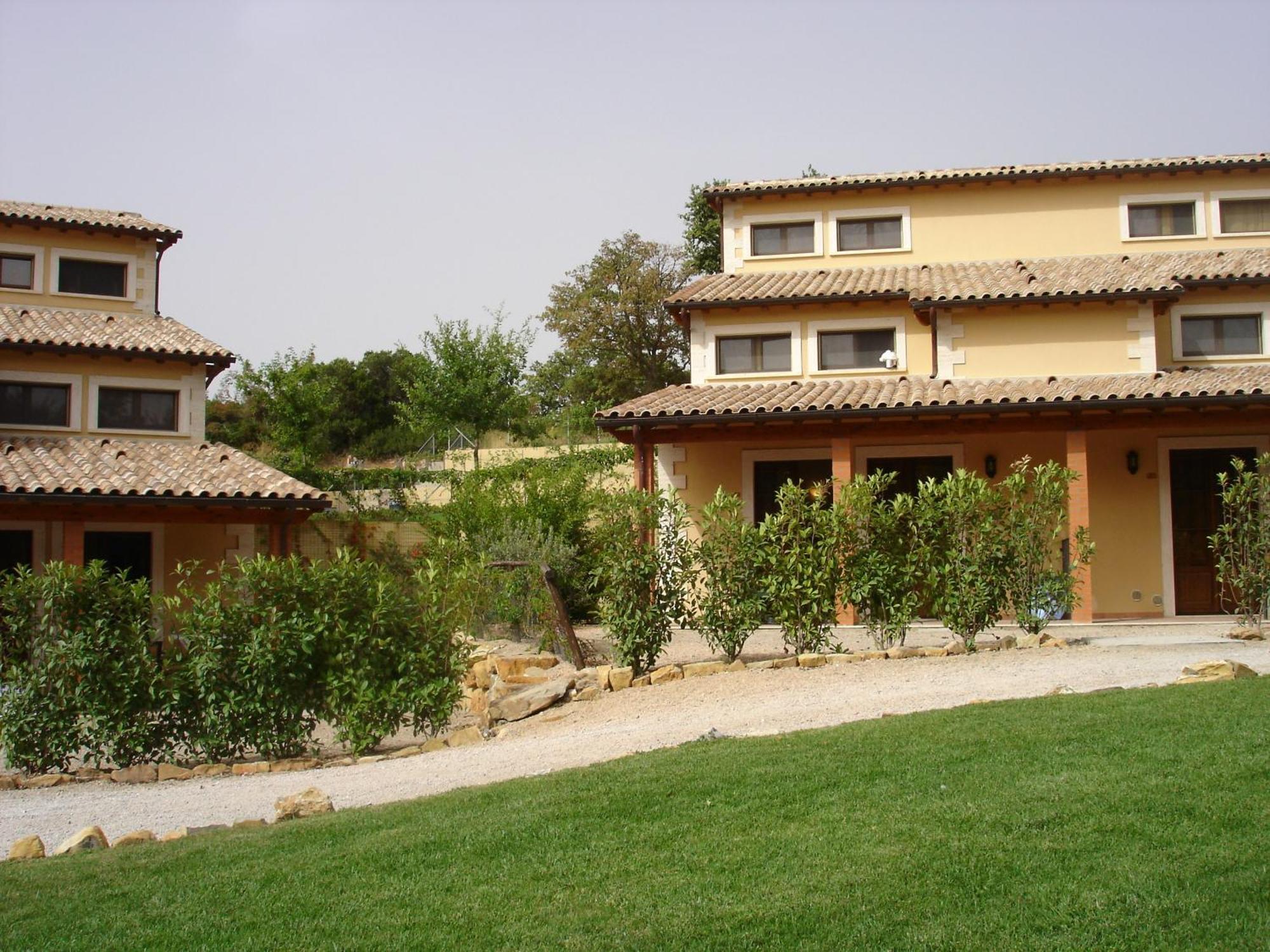 מליאנו אין טוסקנה Borgo Magliano Resort מראה חיצוני תמונה